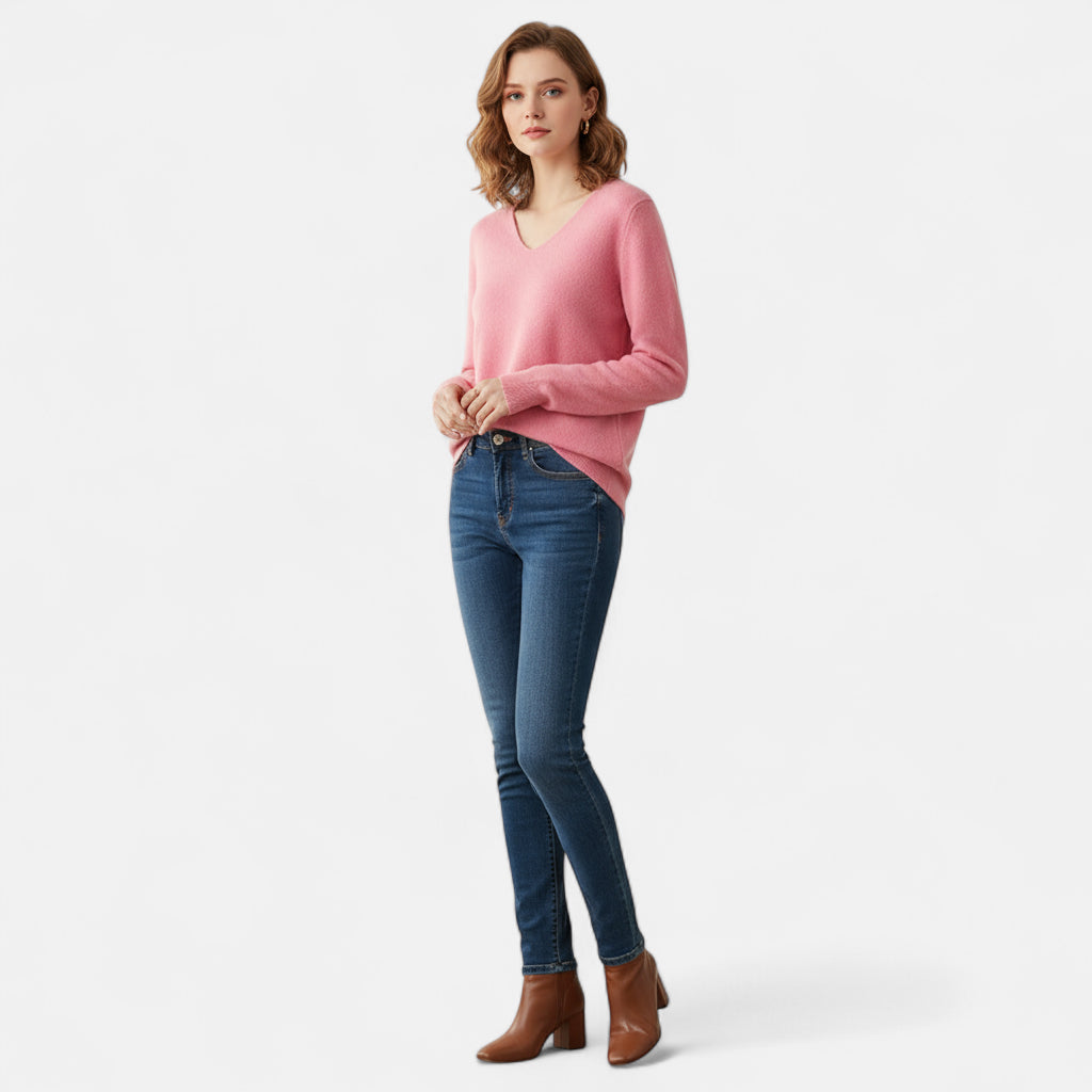 Pull rose en laine col V